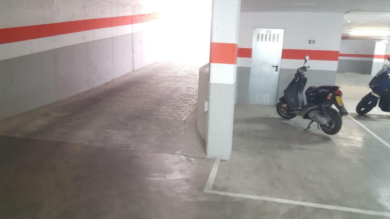 Murallas De Sevilla Apartamento Con Garaje 4 Pax Buitenkant foto