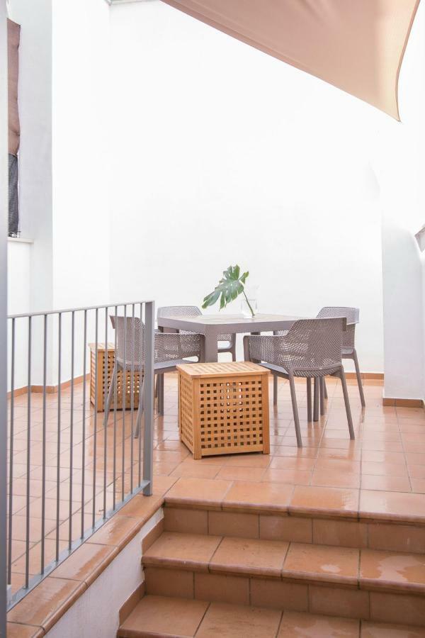 Murallas De Sevilla Apartamento Con Garaje 4 Pax Buitenkant foto